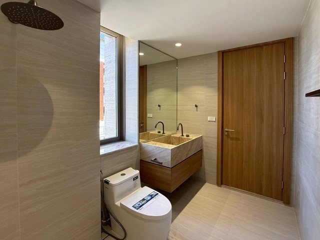 รูป HR3424เช่า Home Office & Townhome สไตล์ Luxury รีโนเวทใหม่ทั้งหลัง พร้อมลิฟต์ส่วนตัว – ซอยปรีดี 14 (ใกล้เอกมัย-ทองหล่อ) - รูปที่ 12/27