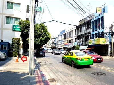 Condos for sale : CONDO 24.48 Sq.m. Lat Phrao Bangkok for 1.7M