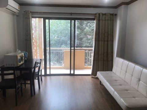 ขาย คอนโดห้องใหญ่ Renovate ใหม่ พร้อมเข้าอยู่ 🔥 Klangkrung Resort Ratchada 7 กลางกรุง รีสอร์ท รัชดาภิเษก ซอย 7 📍ใกล้ MRT ห้วยขวาง