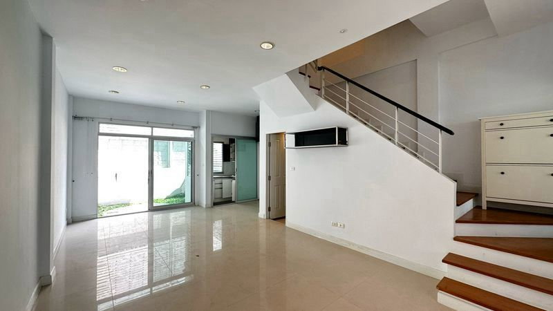 รูป ✨✨✨บ้านใหม่ไม่เคยอยู่อาศัย 🏡 บ้านกลางเมือง เออร์บาเนี่ยน ลาดพร้าว 71 - รูปที่ 3/16