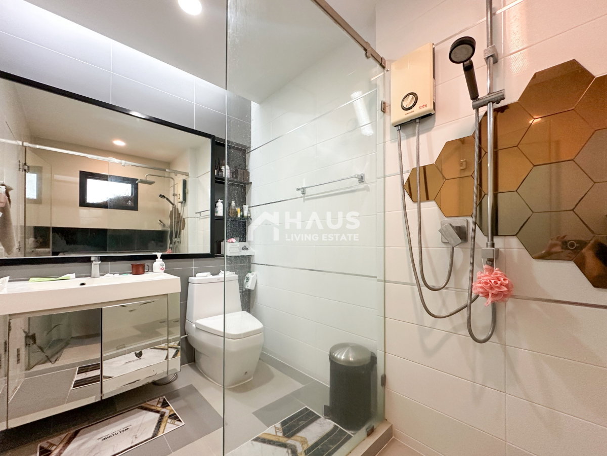 picture Setthasiri Charun - Pinklao / 4 Bedrooms #HRP1054 - 17/20