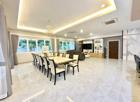 KT0413📲LineID @556ryccg🚵Pool Villa ห้วยใหญ่ 6ห้องนอน ที่ดิน 215ตรว บ้าน 350ตรม🏊พร้อมสระว่ายน้ำ🌷สวน🪑เฟอร์นิเจอร์ ใกล้Motorway7