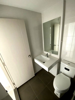Condos for sale : CONDO 60.52 Sq.m. Bang Lamung Chonburi for 3.3M