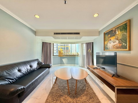 Baan Suanpetch | Renovated 3 Bedroom Condo in Phrom Phong - BR16097CD