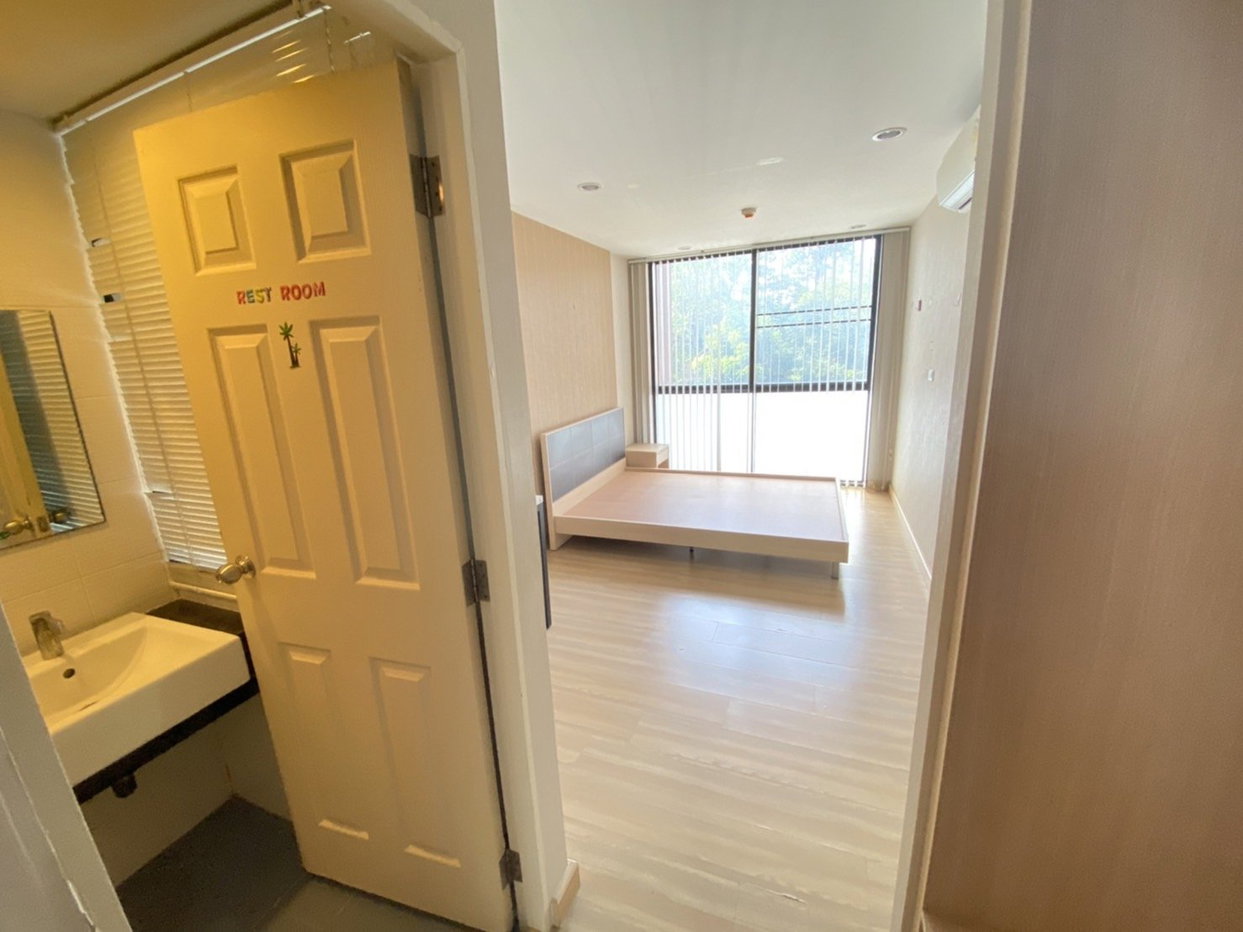 picture CONDO 36.69 Sq.m. Lat Phrao Bangkok for 1.9M - 1/11