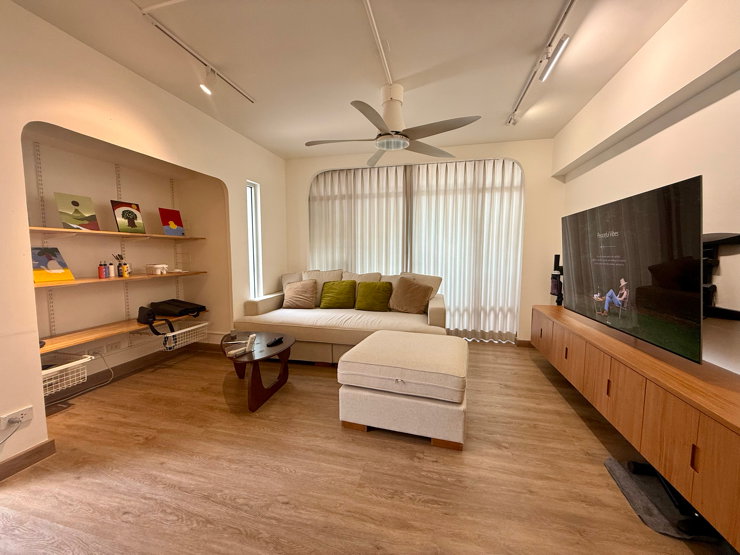 ขายด่วนคอนโดlake view condominium ใกล้เมืองทองธานี