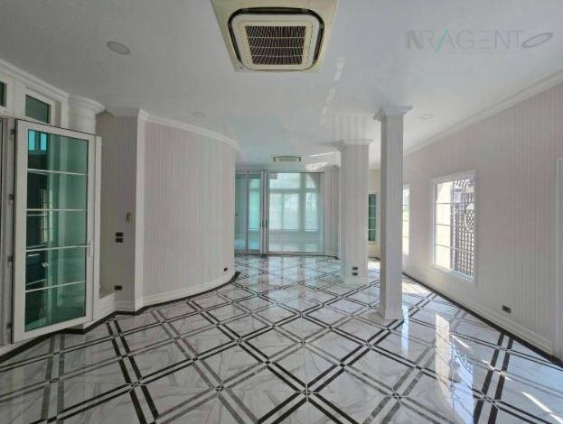 รูป ขายบ้านเดี่ยว โครงการ ลดาวัลย์ พระราม 2 3 ชั้น 5 ห้องนอน 7 ห้องน้ำ - รูปที่ 6/8
