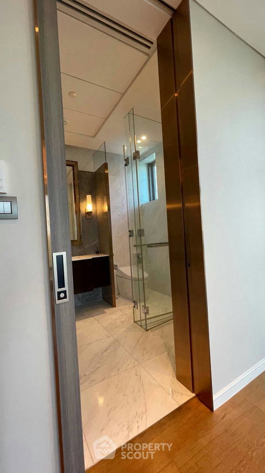 picture 1-BR Condo For Rent, 106 Sqm, Sindhorn Tonson Near BTS Ratchadamri (ID 2783732) - 2/10