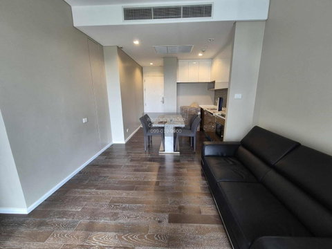 For Rent Condo , The Saint Residences , MRT-Phahon Yothin , Chomphon , Chatuchak , Bangkok , CX-135486 â
Live chat with us ADD LINE @connexproperty â