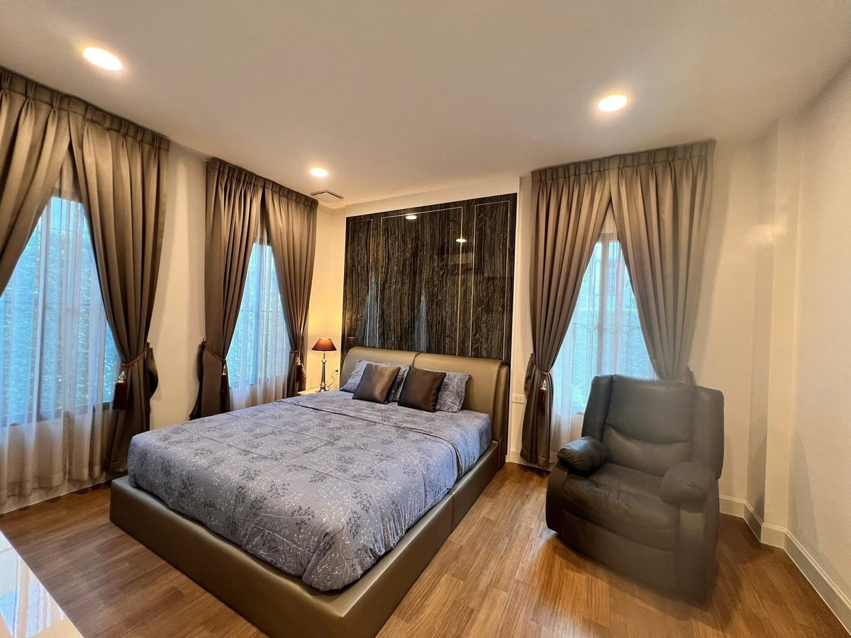 รูป 🏡✅😊 เช่าบ้านโครงการ นันทวัน พระราม9-กรุงเทพกรีฑาตัดใหม่ ตกแต่งหรูหรา พื้นที่ใช้สอยกว้างขวาง โลเคชั่นดี - รูปที่ 14/27