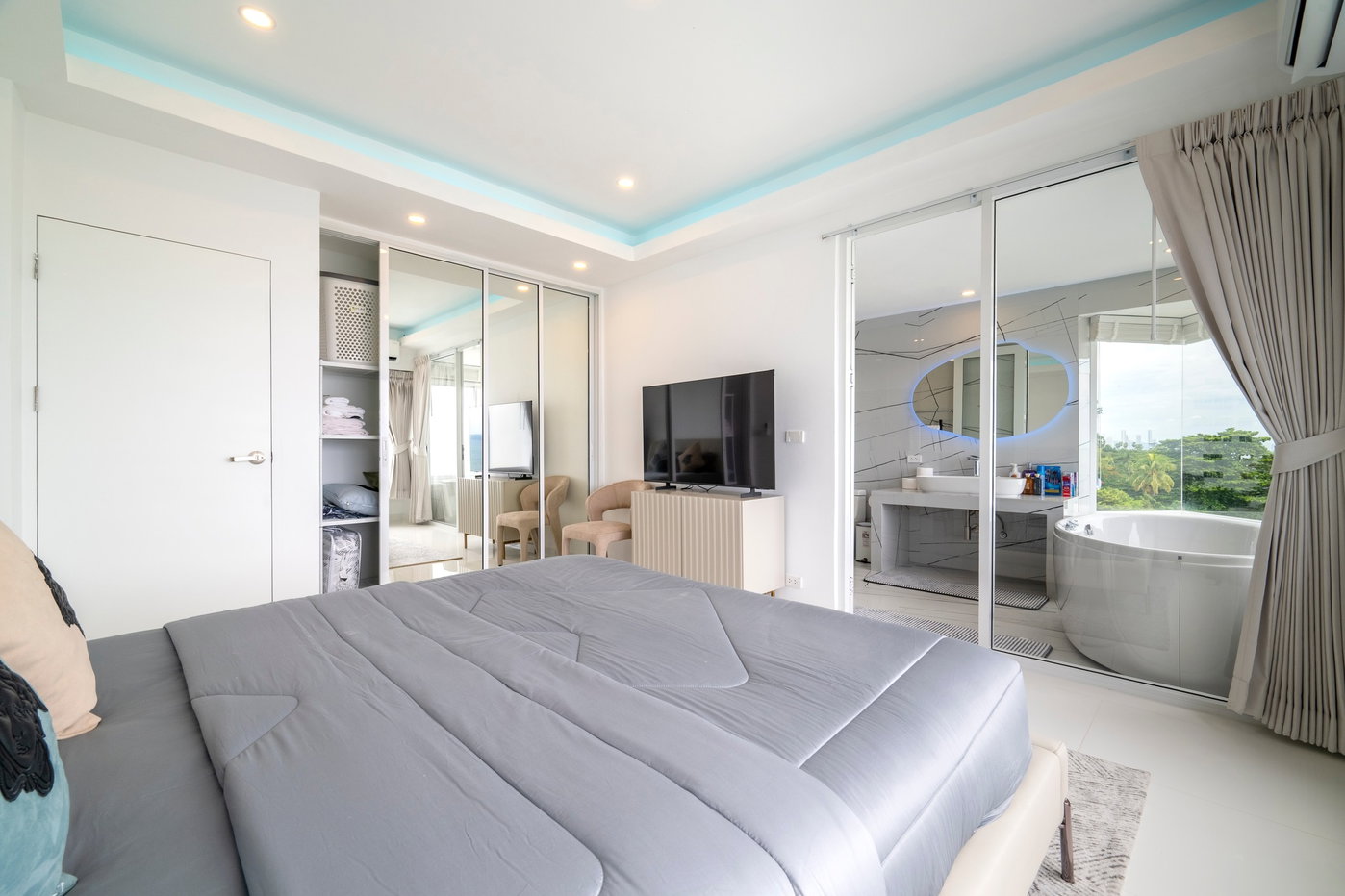 picture Sugar Beach Condominium for Sale Pratumnak Hill Sea View - 13/20