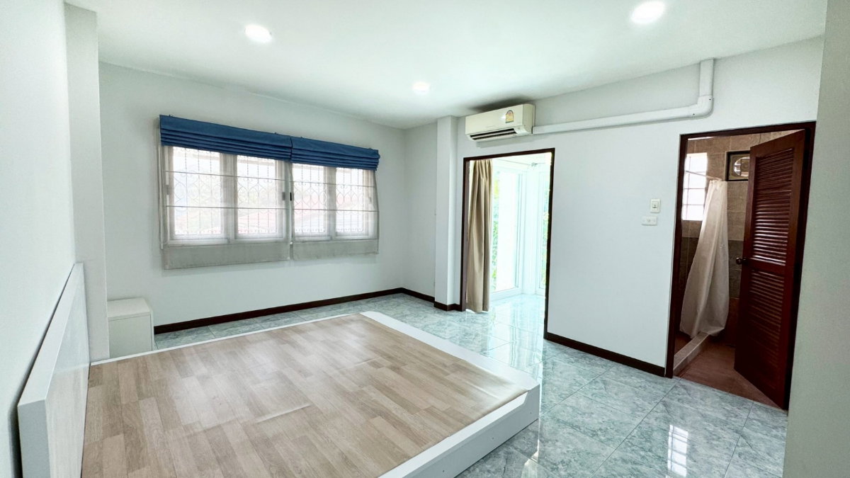 รูป S-NHEP101 ขาย บ้านเดี่ยว หมู่บ้านเคหะนคร 3 พัฒนาการ-ศรีนครินทร์ 2ชั้น 54 ตร.ว พื้นที่ใช้สอย 185 ตร.ม 4 นอน 3 น้ำ 10.5 ล้าน 064-959-8900 - รูปที่ 13/20