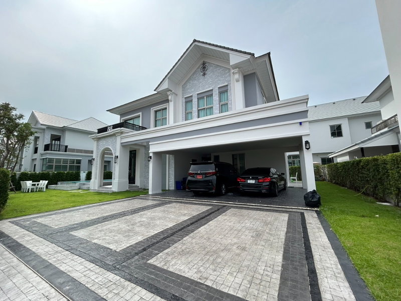 Houses for rent : ✨For rent "Perfect Masterpiece  Sukhumvit 77" ✨LineID: @Propvel (with @ in front)✨