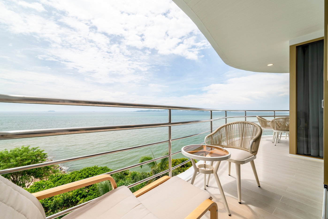picture Sugar Beach Condominium for Sale Pratumnak Hill Sea View - 20/20
