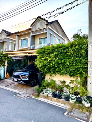 บ้านแฝด สนามบินสุวรรณภูมิ : 🔥ขาย ทาวน์เฮาส์สไตล์บ้านแฝด 2 ชั้น (หลังมุม) หมู่บ้านเดอะวิลเลจ บางนา-วงแหวน The Village Bangna-Wongwaen 🌳พื้นที่ใช้สอยเยอะ ทำเลดีใกล้เมกาบางนา