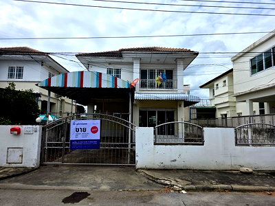 บ้านเดี่ยว ลำลูกกา คลองสี่ : บ้าน 2 ชั้น เนื้อที่ 54 ตร.ว. ม.บุณฑริก ถ.ไสวประชาราษฎร์ อ.ลำลูกกา ปทุมธานี