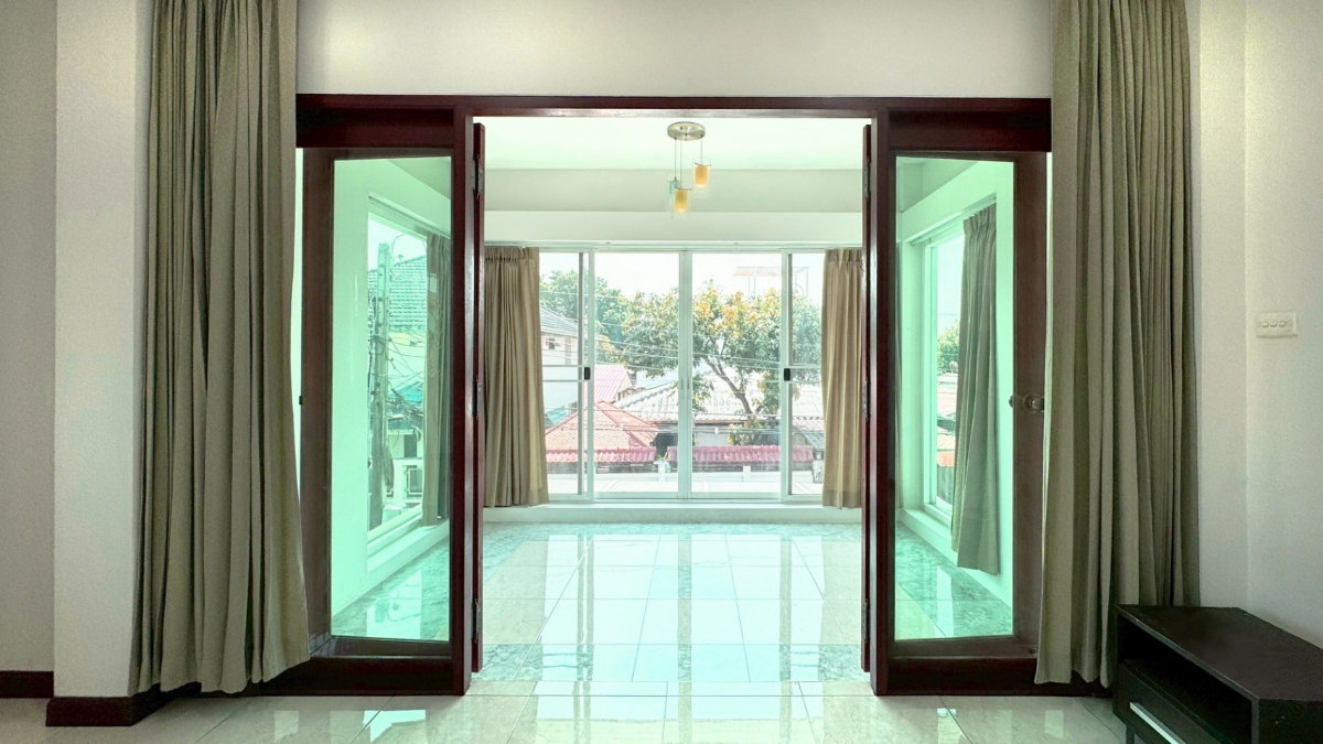 รูป S-NHEP101 ขาย บ้านเดี่ยว หมู่บ้านเคหะนคร 3 พัฒนาการ-ศรีนครินทร์ 2ชั้น 54 ตร.ว พื้นที่ใช้สอย 185 ตร.ม 4 นอน 3 น้ำ 10.5 ล้าน 064-959-8900 - รูปที่ 10/20