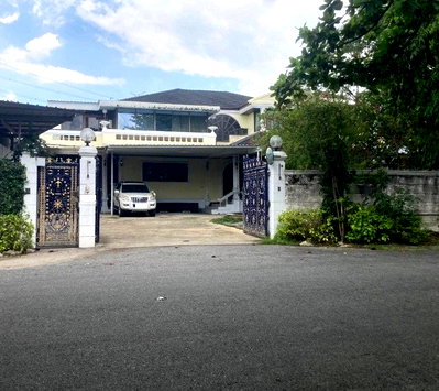 Land for sale : LTH7027 – Land with House FOR SALE in Bangna 4 beds 3 baths 1,850 sq.M. Near BTS Bangna station ONLY 54 MB
