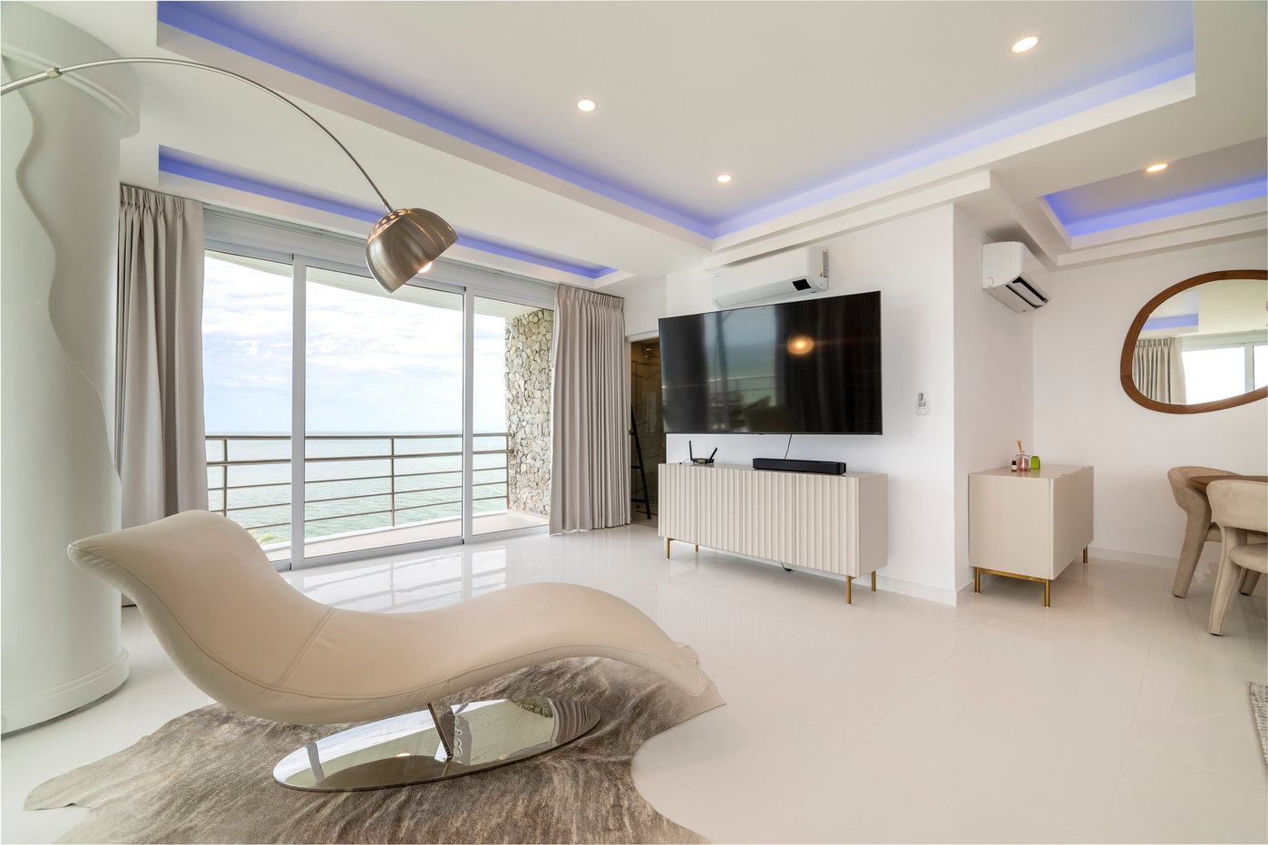 picture Sugar Beach Condominium for Sale Pratumnak Hill Sea View - 6/20