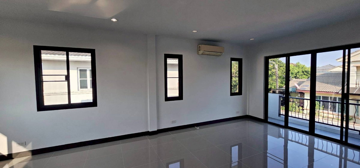 รูป S2968 ขายบ้านเดี่ยวตกแต่งใหม่ พร้อมอยู่ หมู่บ้านชัยพฤกษ์ 1 ถ.คุ้มเกล้า 7 - รูปที่ 15/20