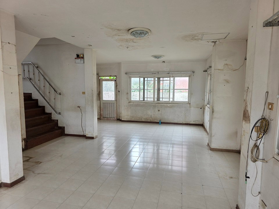 รูป บ้าน 2 ชั้น เนื้อที่ 54 ตร.ว. ม.บุณฑริก ถ.ไสวประชาราษฎร์ อ.ลำลูกกา ปทุมธานี - รูปที่ 2/6