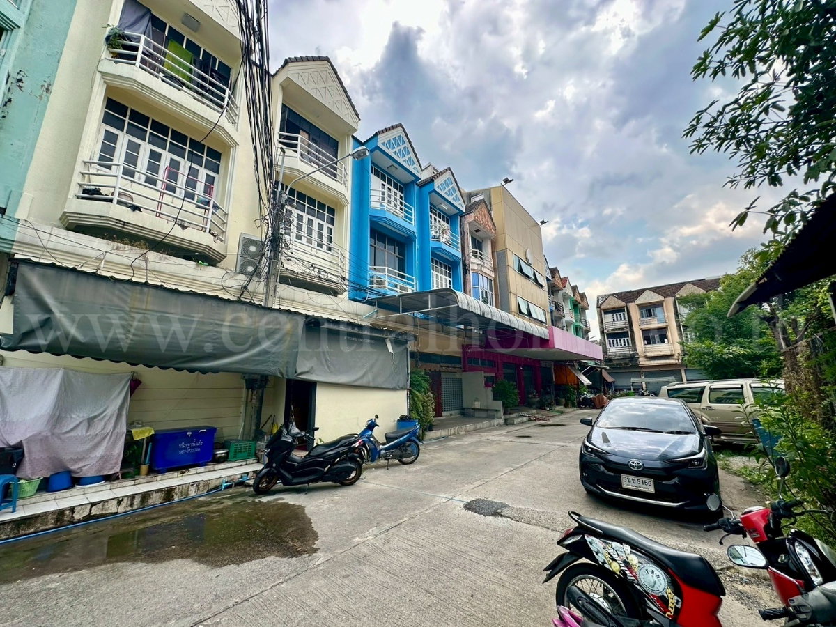 รูป อาคารพาณิชย์ 4.5 ชั้น คู้บอน 27 รามอินทรา รีโนเวทใหม่ พร้อมทำธุรกิจ - รูปที่ 2/23