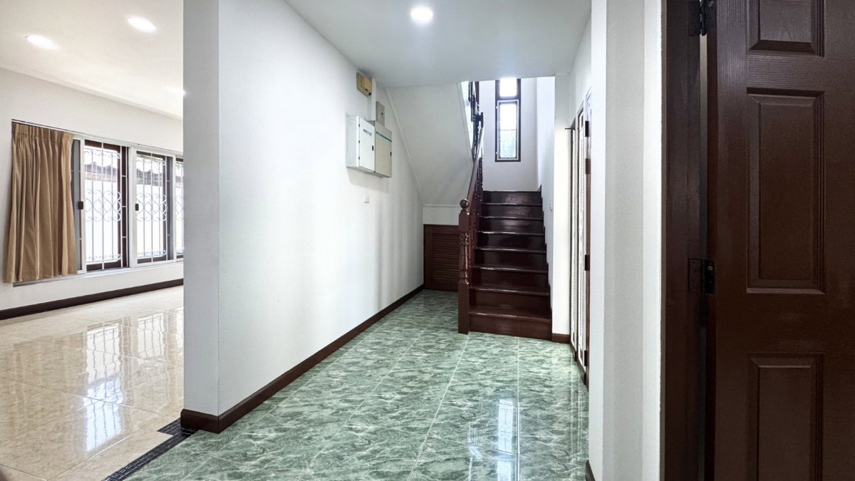 รูป S-NHEP101 ขาย บ้านเดี่ยว หมู่บ้านเคหะนคร 3 พัฒนาการ-ศรีนครินทร์ 2ชั้น 54 ตร.ว พื้นที่ใช้สอย 185 ตร.ม 4 นอน 3 น้ำ 10.5 ล้าน 064-959-8900 - รูปที่ 11/20