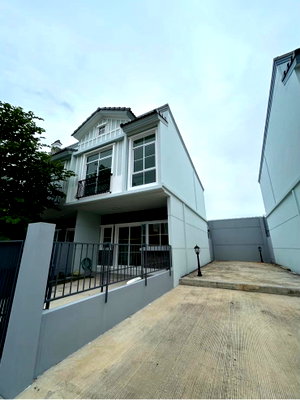 Home office for rent Samut Prakarn : House for Rent – Villaggio 2 Srinakarin-Bangna