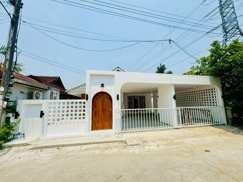 รูป 🏡✨ ขายบ้านธีรพร บ้านเดี่ยวสไตล์มินิมอล สันทรายน้อย - รูปที่ 1/20