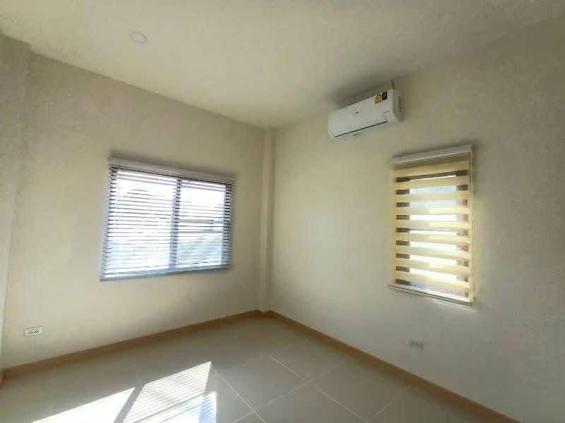 รูป ให้เช่าบ้านชั้นเดียว บ้านแหวน – หางดง เชียงใหม่ พื้นที่ใช้สอย 89 ตรม. 3 ห้อง 2ห้องน้ำ - รูปที่ 7/9