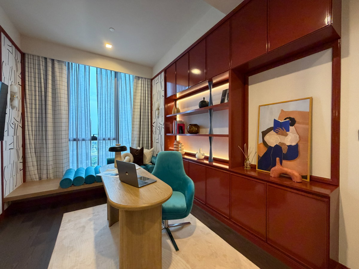 picture A Rare Luxury Combined Unit for Distinctive Urban Living - 3/12