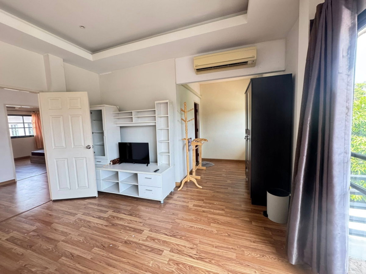 รูป ให้เช่าบ้านเดี่ยวหลังใหญ่ 4 ห้องนอน ม.ธารดารา ศรีราชา - รูปที่ 19/19