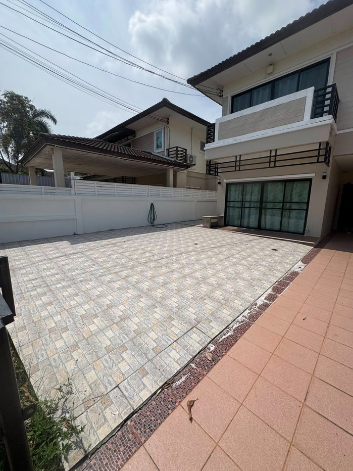 รูป ให้เช่าบ้านเดี่ยวหลังใหญ่ 4 ห้องนอน ม.ธารดารา ศรีราชา - รูปที่ 10/19