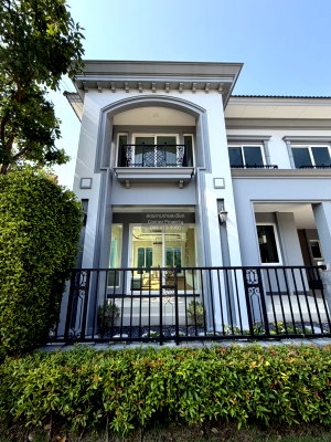 Houses for sale Nong Khaem : For Sale House , Grandio Petchkasem 81 , corner unit , Nong Khang Phlu , Nong Khaem , Bangkok , CX-150923 ✅ Live chat with us ADD LINE @connexproperty ✅