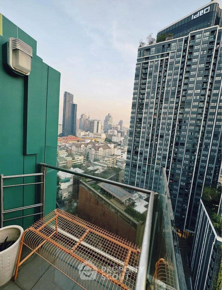 picture 20th-Floor 1-BR Vertiq Rama 4–Siam Near MRT Sam Yan (ID 2086146) - 4/7