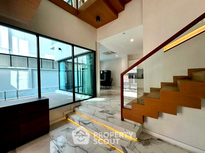ขายบ้านเดี่ยว : บ้าน 3 ห้องนอน 412 ตร.ม. เดอะ แกลมเมอร์ เอกมัย-ประดิษฐมนูธรรม (ID 2848562)