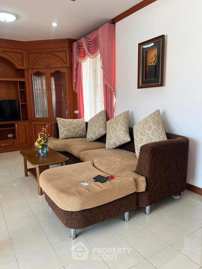 รูป บ้านเช่า 3 ห้องนอน อีสท์พัทยา หนองปรือ บางละมุง 130 ตร.ม. (ID 1517412) - รูปที่ 3/8