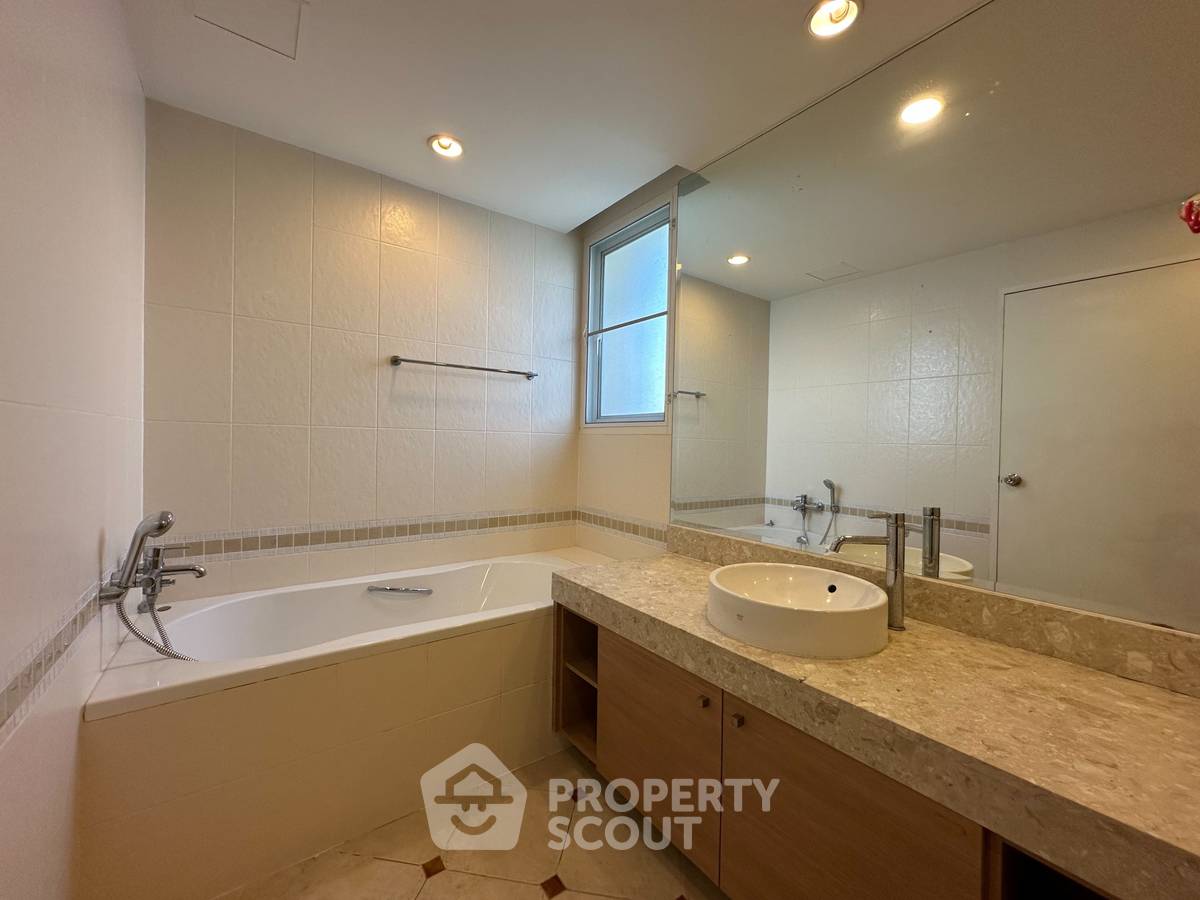 รูป คอนโด 3 ห้องนอน 140 ตร.ม. Baan Siri Sukhumvit 10 ใกล้ BTS นานา 400 ม. (ID 1932436) - รูปที่ 9/19