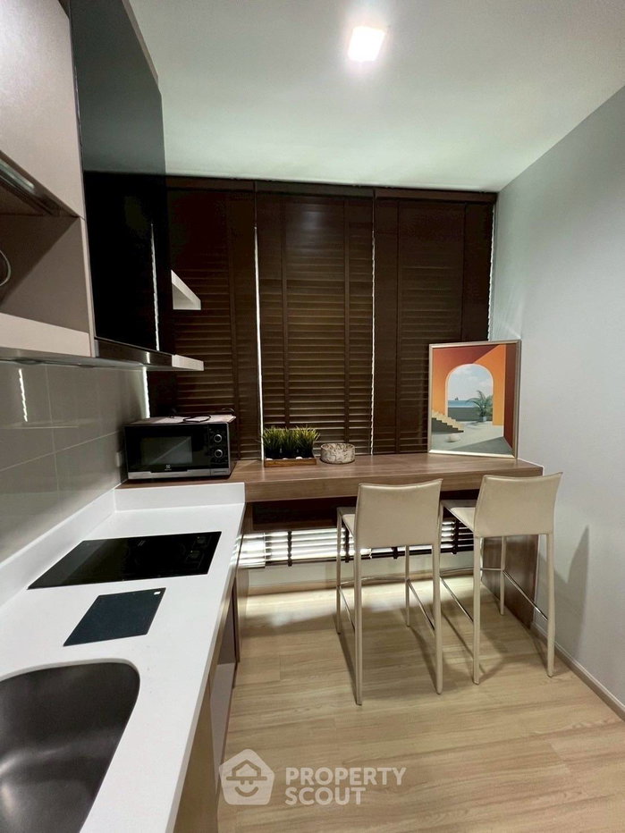 รูป คอนโด 1 ห้องนอน Rhythm Sathorn ใกล้ BTS สะพานตากสิน 300 ม. (ID 2834114) - รูปที่ 4/9