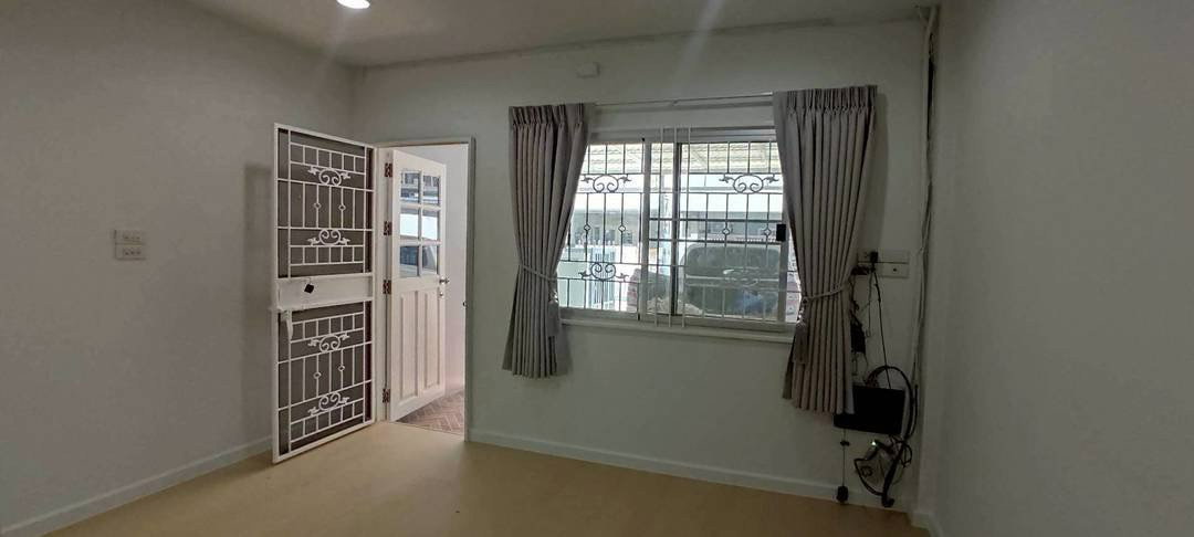 รูป ขายทาวน์โฮม 3 ชั้น หมู่บ้าน 84 แมนชั่น ลาดพร้าว ประดิษฐ์มนูธรรม เลียบด่วนรามอินทรา - รูปที่ 8/10