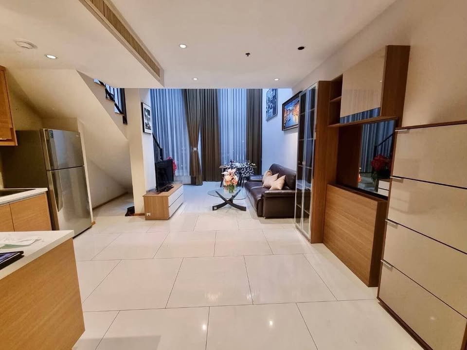 picture Condo for Rent at The Emporio Place (E6905003) - 12/14