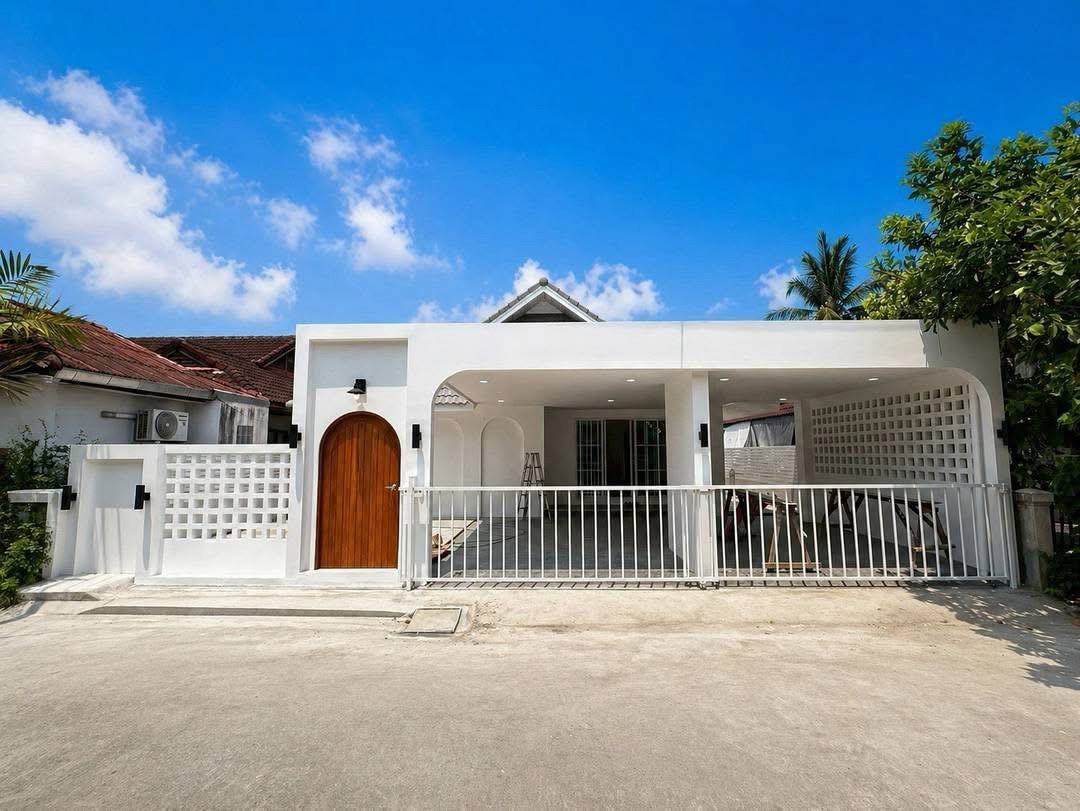 รูป ขายบ้านรีโนเวทในหมู่บ้านธีรพร เนื้อที่ 59 ตรว. 3 ห้องนอน2 ห้องน้ำ - รูปที่ 1/14
