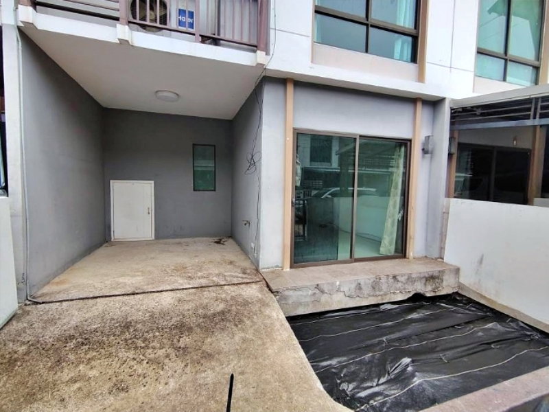 picture TownhomeForSale – Baan Pruksa Prime Ramintra – Kubon with 17.4 Sq. Wah Plot - 2/9