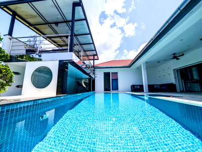 Houses for sale Frost Magical Ice of Siam : Luxury Pool Villa for Sale East Pattaya Near Regents School