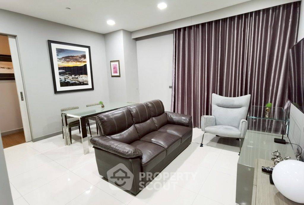 รูป คอนโด 2 ห้องนอน 80 ตร.ม. ชั้น 20 รองรับสัตว์เลี้ยง ที่ M Silom ใกล้ BTS ช่องนนสรี 400 ม. (ID 2855023) - รูปที่ 2/9
