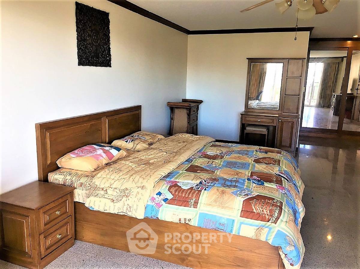 รูป คอนโด 2 ห้องนอน 147 ตร.ม. Royal Hill Resort Condominium พัทยาใต้ (ID 1229266) - รูปที่ 11/16