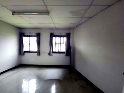 Office for sale Phuket : OFFICE 97.3 Sq.w. Thalang Phuket for 21.1M