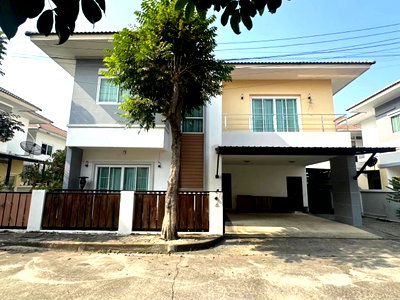 บ้านเดี่ยวให้เช่า : บ้านพร้อมเฟอร์ให้เช่า พร้อมเข้าอยู่ ในโครงการ Lanna Heritage สารภี-เชียงใหม่ (R1107) T.0946511456