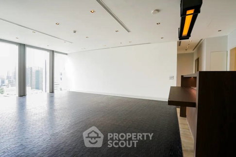 คอนโด 3 ห้องนอน 191 ตร.ม. ชั้นสูง 26 The Ritz-Carlton Residences ใกล้ BTS ช่องนนทรี 100 ม. (ID 2866852)