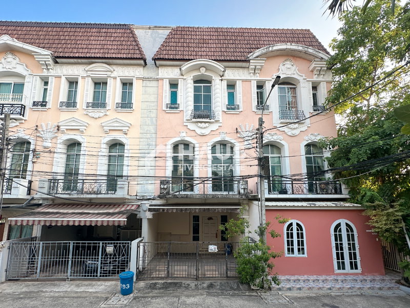 Townhouses for sale : Baan Klang Muang Monte - Carlo / 3 Bedrooms #TPCC045